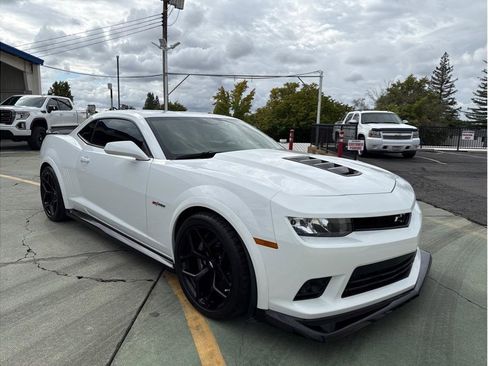 Used 2015 Chevrolet Camaro Z/28 image 5