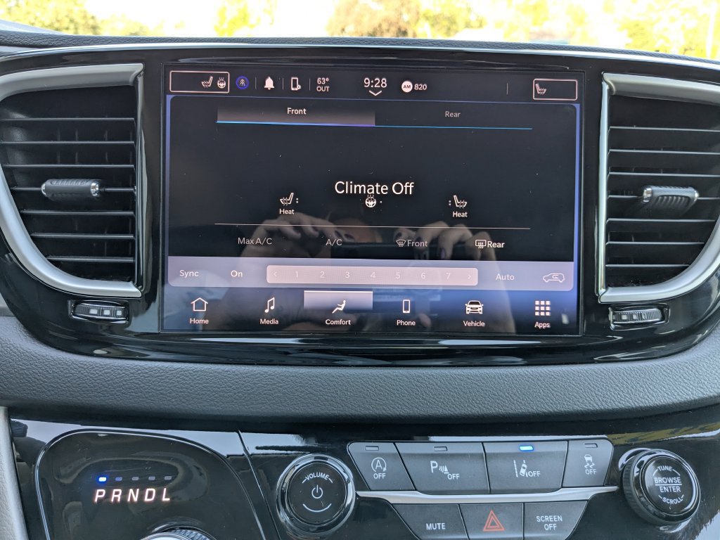Used 2024 Chrysler Pacifica Touring-L FWD image 20