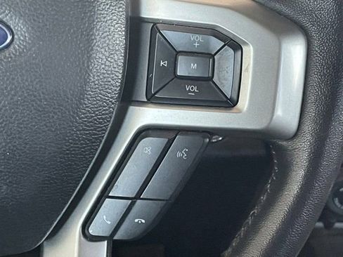 Used 2020 Ford F150 Lariat w/ Max Trailer Tow Package AWD/4WD image 10