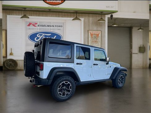 Used 2017 Jeep Wrangler Unlimited Rubicon image 6