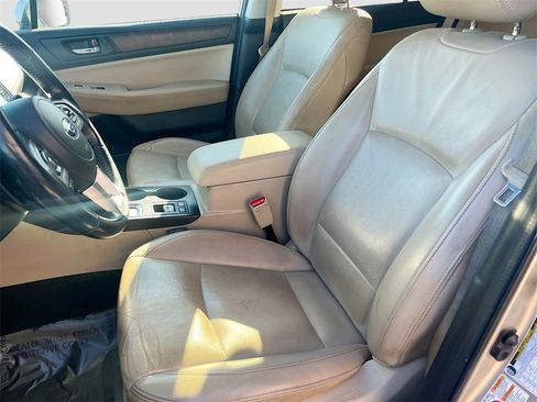 Used 2015 Subaru Outback 2.5i Limited image 22