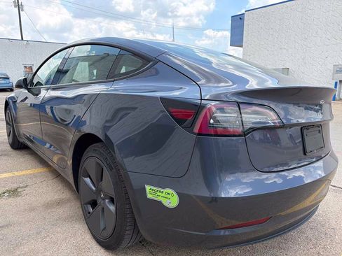 Used 2023 Tesla Model 3 Standard Range RWD image 4