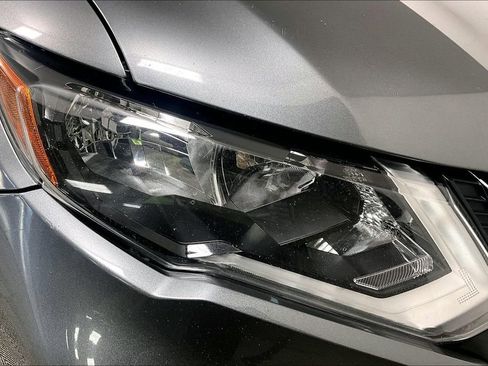 Used 2017 Nissan Rogue S w/ Appearance Package image 27