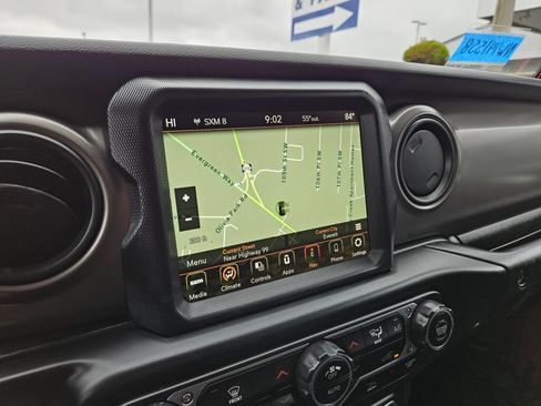 Used 2022 Jeep Wrangler Unlimited Sport AWD/4WD image 23