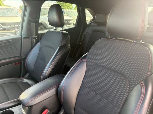 Used 2025 Ford Escape ST-Line Select AWD/4WD image 15