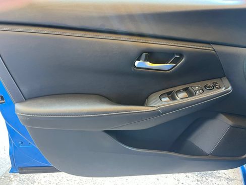 Used 2025 Nissan Sentra SV FWD image 18