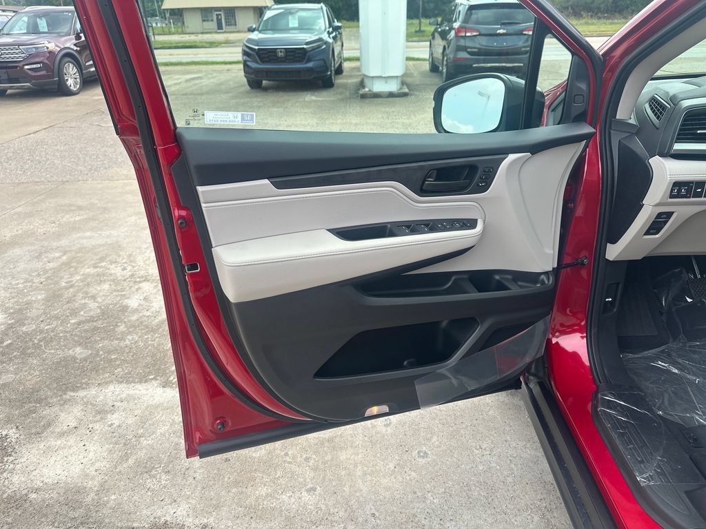 New 2027 Honda Odyssey EX-L image 10