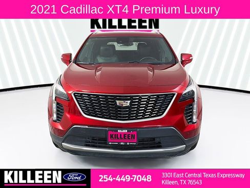 Used 2021 Cadillac XT4 Premium Luxury FWD image 2