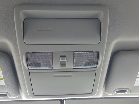 Used 2018 Nissan Frontier PRO-4X image 30