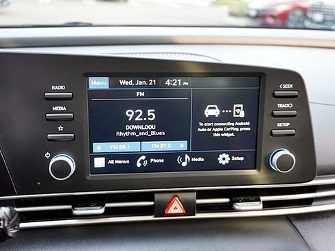 Certified 2026 Hyundai Elantra SE image 23