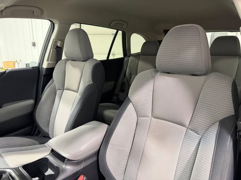 Used 2020 Subaru Outback Premium image 5