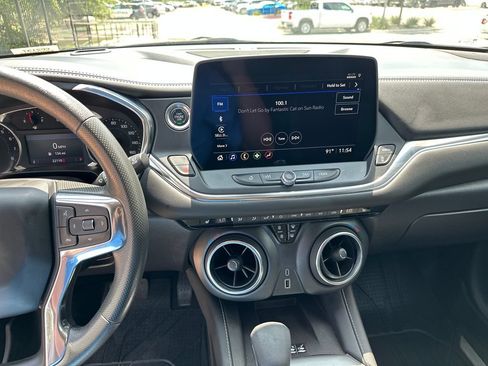 Used 2024 Chevrolet Blazer LT w/ Convenience Package FWD image 23