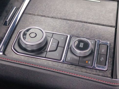 Used 2023 Ford Expedition Limited image 35