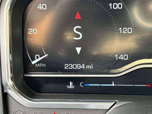 Used 2024 GMC Sierra 3500 Denali w/ Denali Reserve Package image 12