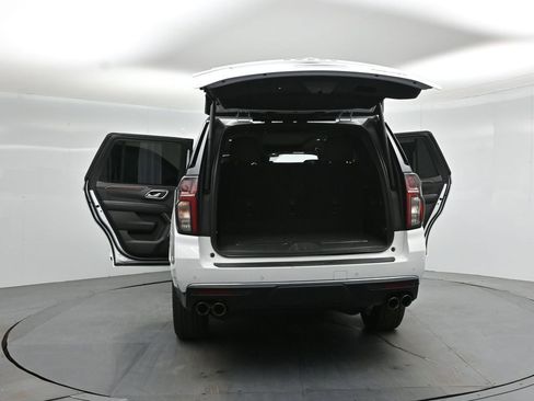Used 2021 Chevrolet Tahoe Premier w/ Premium Package RWD image 38