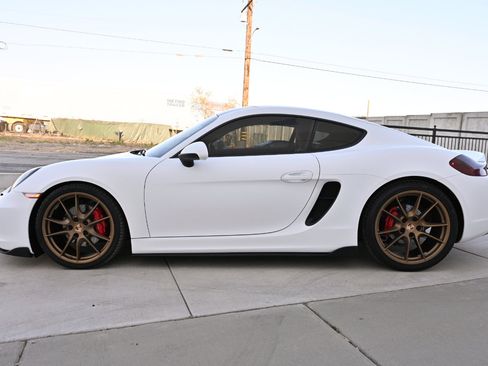 Used 2014 Porsche Cayman S RWD image 4