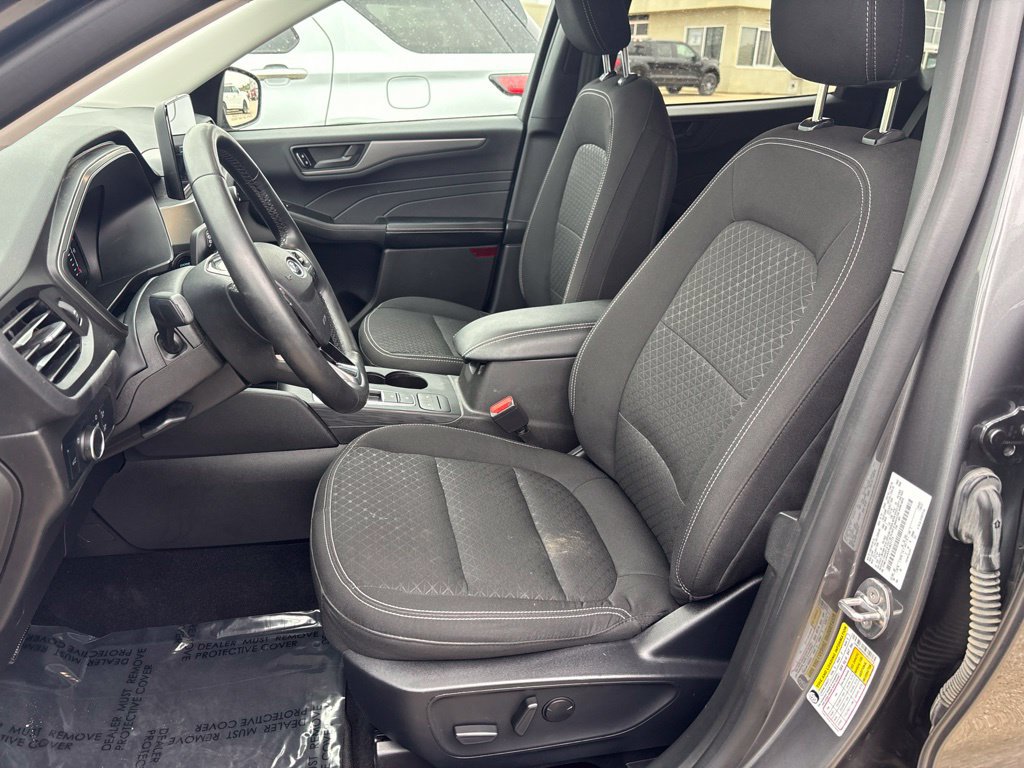Used 2024 Ford Escape Active AWD/4WD image 9