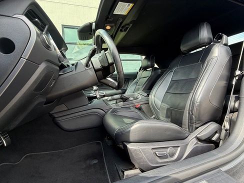 Used 2019 Ford Mustang Premium w/ Equipment Group 201A RWD image 5