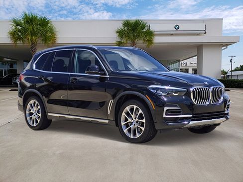 Certified 2023 BMW X5 sDrive40i w/ Parking Assistance Package RWD image 3
