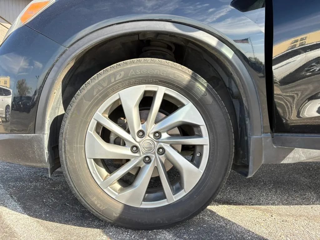 Used 2014 Nissan Rogue SL AWD/4WD image 26