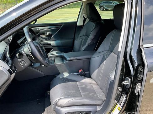 Used 2023 Lexus ES 350 Ultra Luxury w/ Accessory Package (Z2) FWD image 8