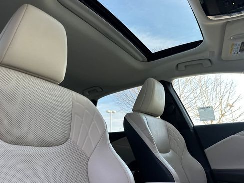 Used 2023 Lexus RX 350 Premium w/ Accessory Package (Z1) image 18