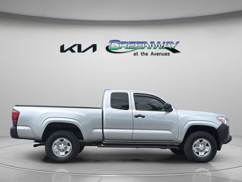 Used 2023 Toyota Tacoma SR RWD image 7
