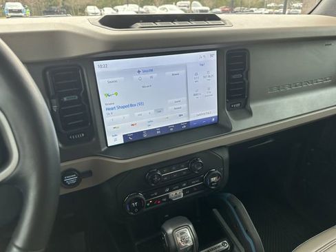 Used 2024 Ford Bronco Wildtrak image 29