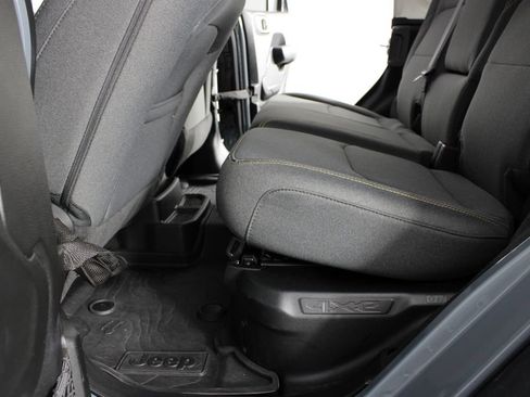 Used 2025 Jeep Wrangler Unlimited Sport S 4xe AWD/4WD image 16