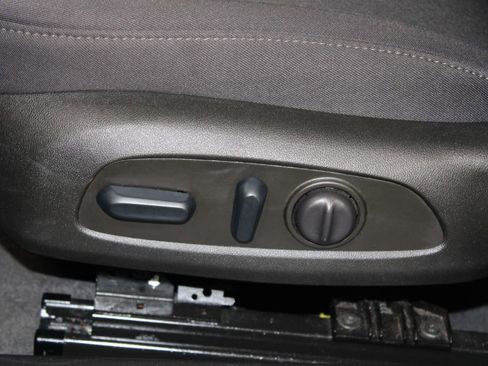 Used 2024 Chevrolet Malibu LT image 18