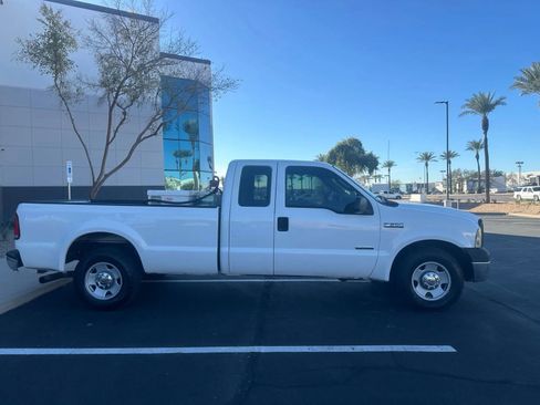 Used 2006 Ford F250 XL image 4