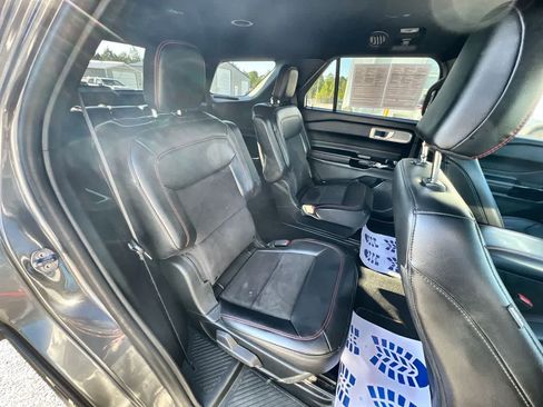 Used 2023 Ford Explorer ST-Line w/ Class IV Trailer Tow Package image 27