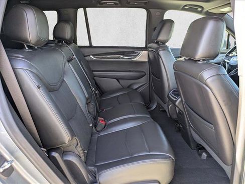 Used 2020 Cadillac XT6 Premium Luxury image 22