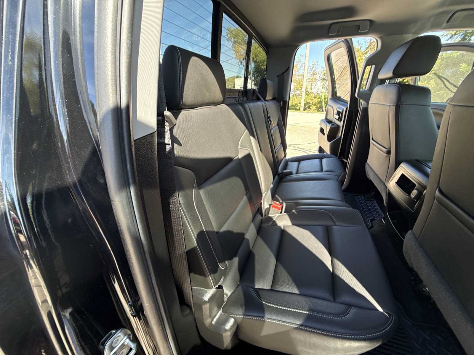 Certified 2018 Chevrolet Silverado 1500 LTZ w/ LTZ Plus Package AWD/4WD image 25