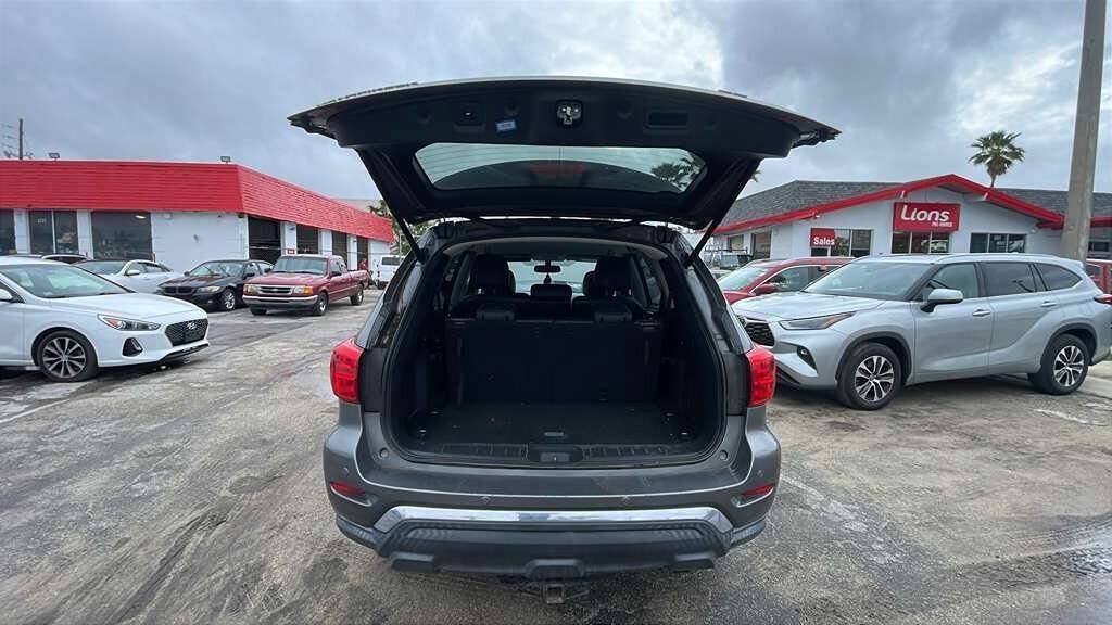 Used 2017 Nissan Pathfinder SL FWD image 14