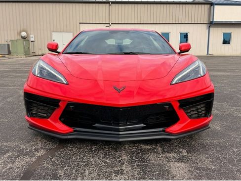 Used 2025 Chevrolet Corvette Stingray Premium Cpe w/ 3LT image 3