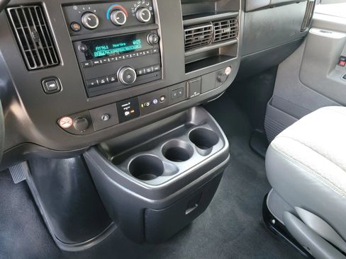 Used 2020 Chevrolet Express 3500 LT w/ LT Preferred Equipment Group RWD image 25