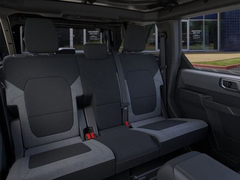 New 2025 Ford Bronco 4-Door image 11