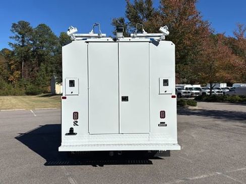 New 2025 Chevrolet Express 3500 w/ Power Convenience Package image 12