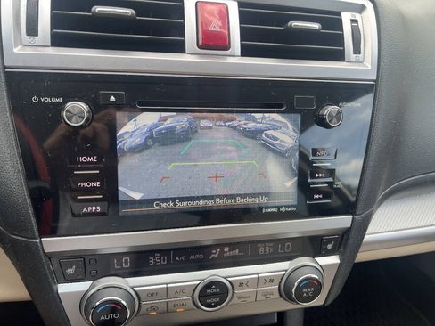 Used 2016 Subaru Outback 2.5i Premium AWD/4WD image 14