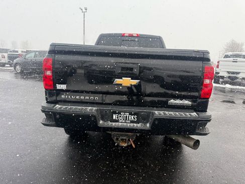 Used 2015 Chevrolet Silverado 3500 High Country w/ Duramax Plus Package image 6