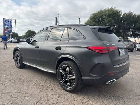 Used 2025 Mercedes-Benz GLC 300 4MATIC image 6