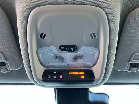 Used 2025 Buick Encore GX Preferred image 15