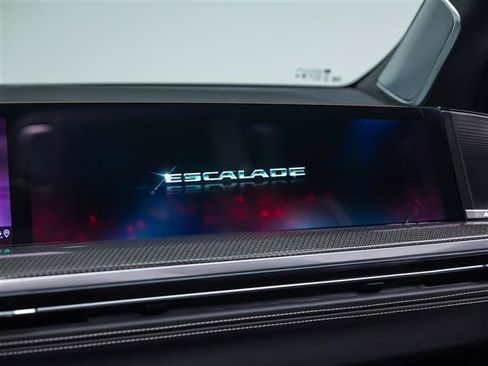 Used 2026 Cadillac Escalade V AWD/4WD image 23