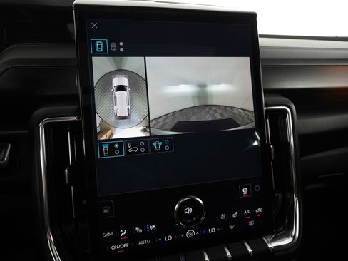 Used 2026 GMC Yukon Denali w/ Sun & Power Step Package AWD/4WD image 26
