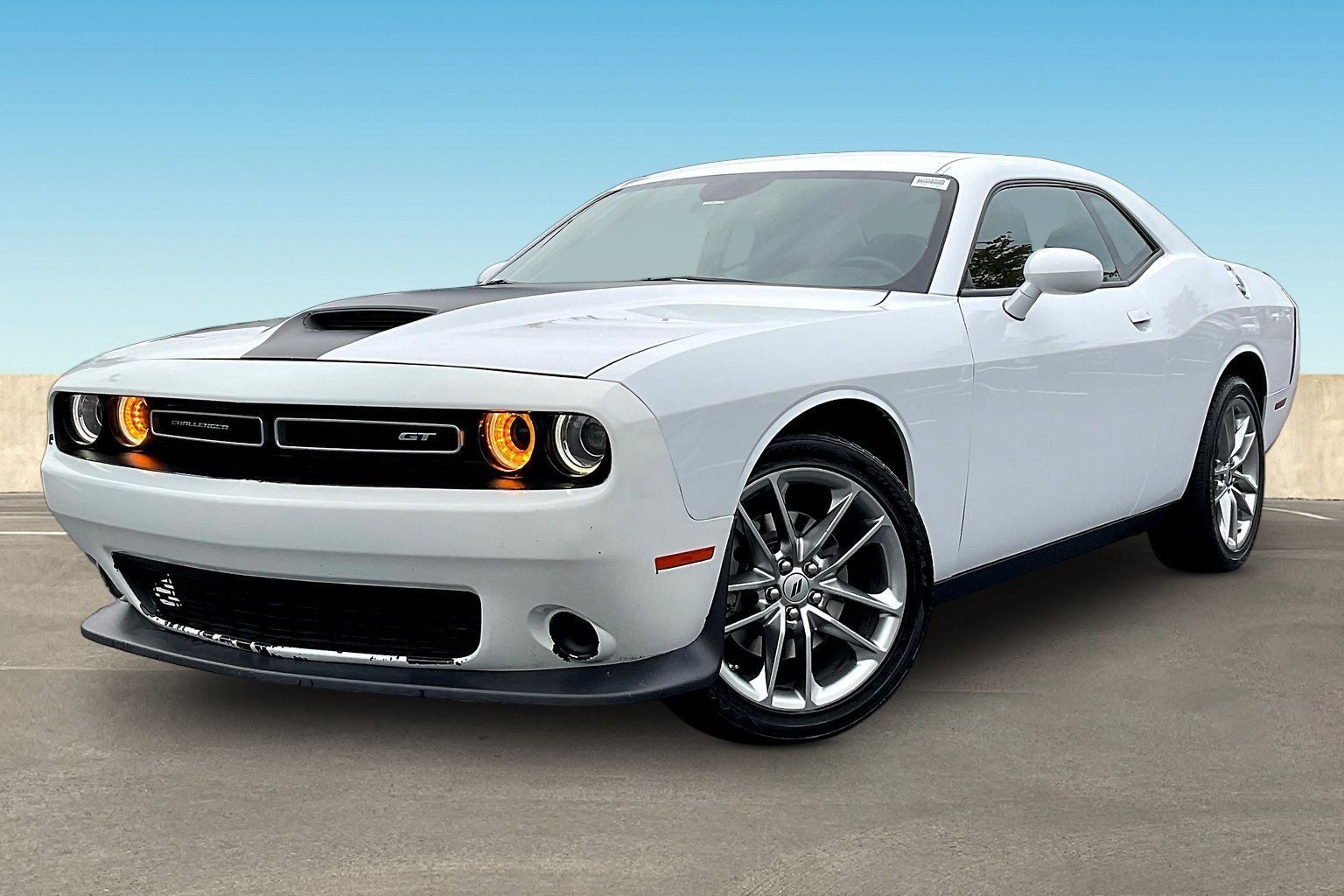 Used 2023 Dodge Challenger GT AWD/4WD image 3