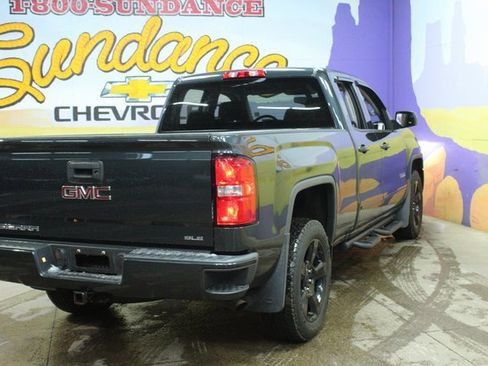 Used 2017 GMC Sierra 1500 SLE image 8