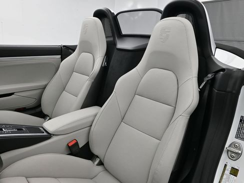 Used 2025 Porsche 718 Boxster GTS image 5