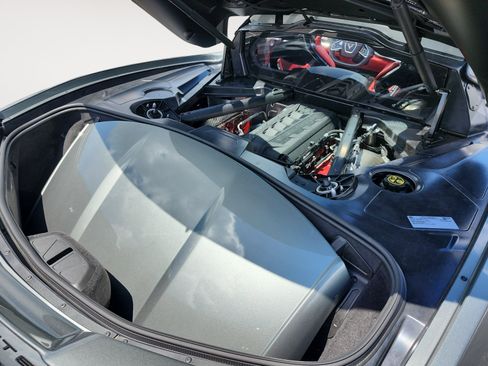 Used 2023 Chevrolet Corvette Stingray Premium Cpe w/ Z51 Performance Package RWD image 16