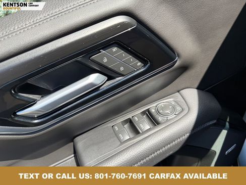 Used 2025 GMC Yukon XL Denali AWD/4WD image 19